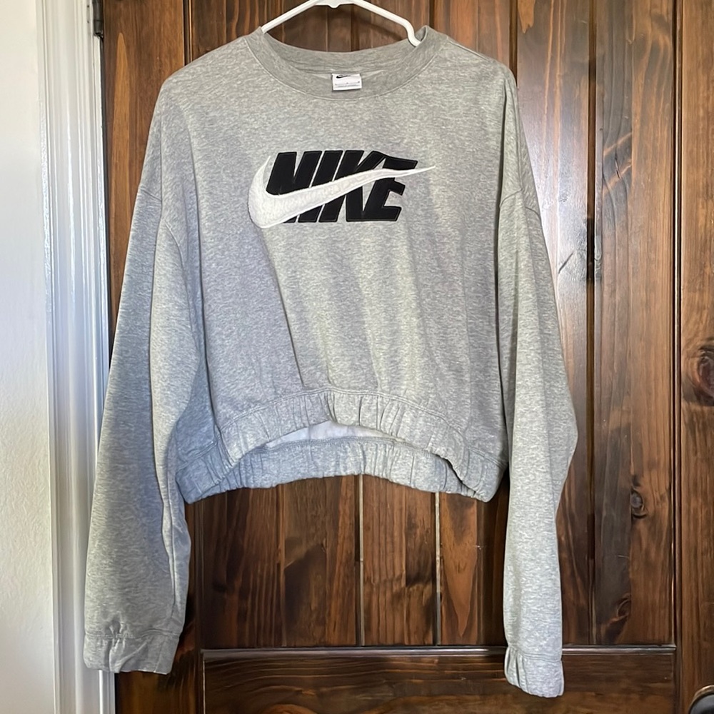Nike cropped sweatshirt